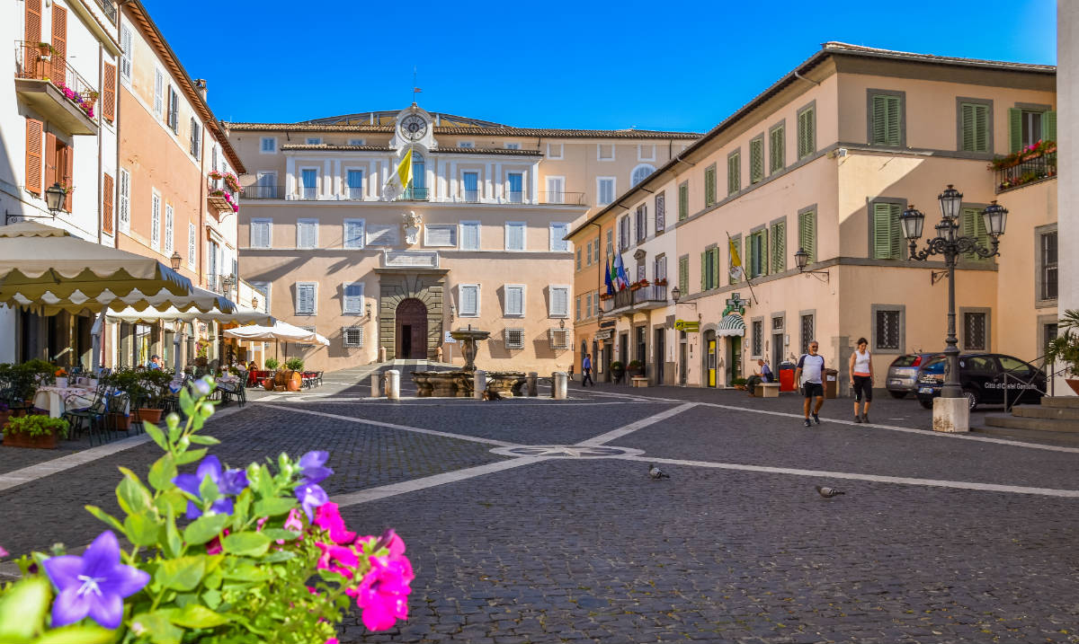 Castel Gandolfo  | Stefano_Valeri/shutterstock