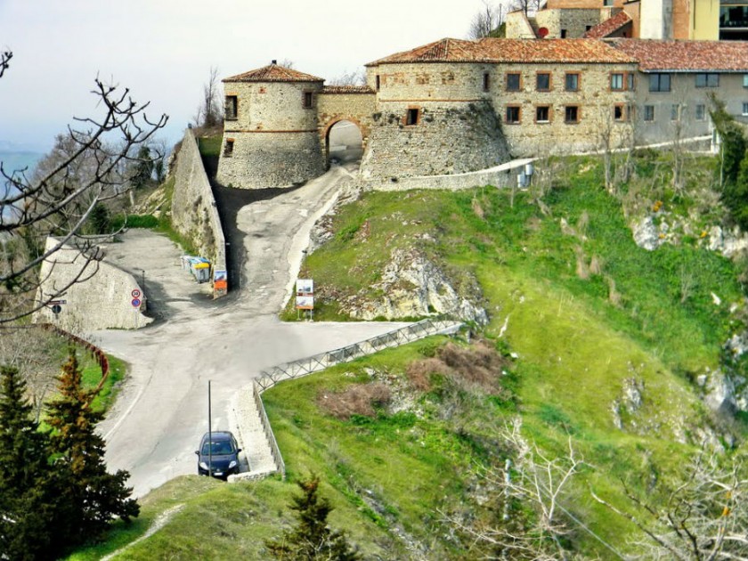 Castello di Scorticata a Torriana  | 