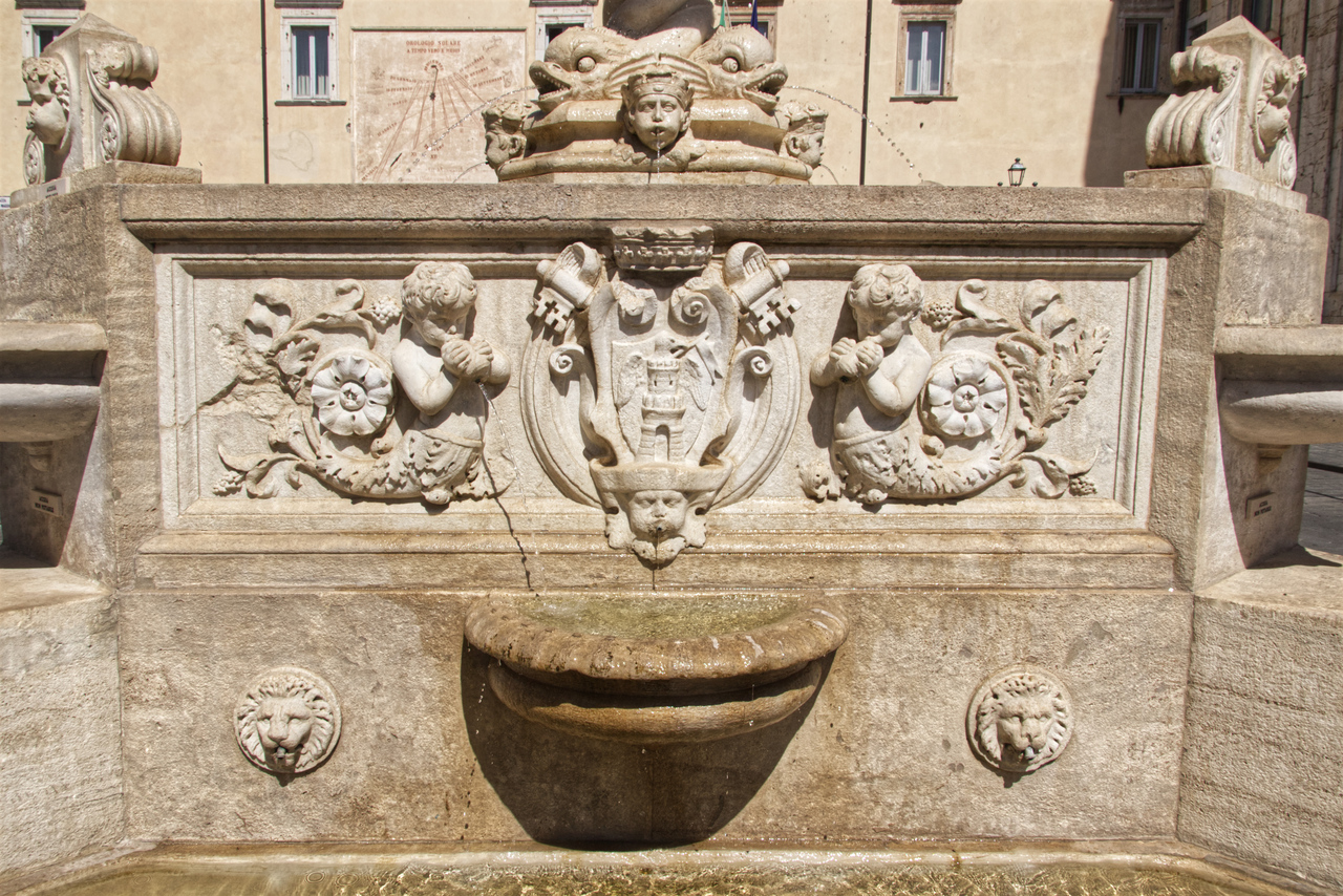 Dettagli della Fontana Pia, Alatri  | Alfredo Balasco/flickr