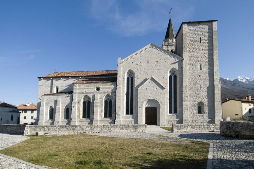 Duomo di Venzone  | Sergio Delle Vedove/shutterstock