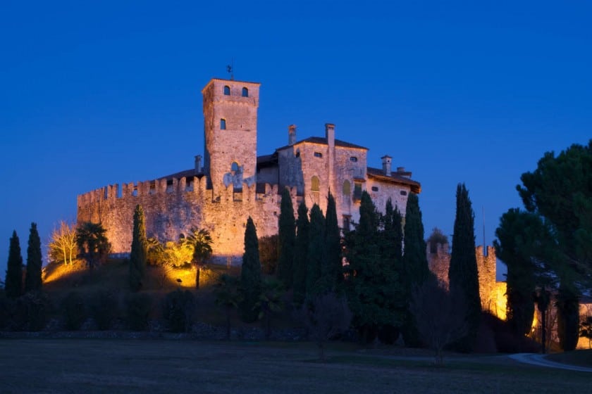 Castello di Villalta  | Mario Saccomano/shutterstock