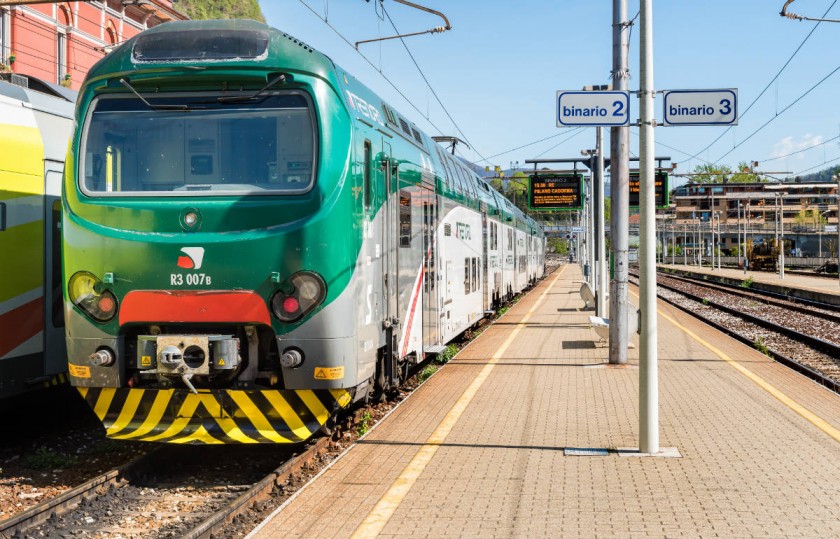 Train at the station of Laveno  | 