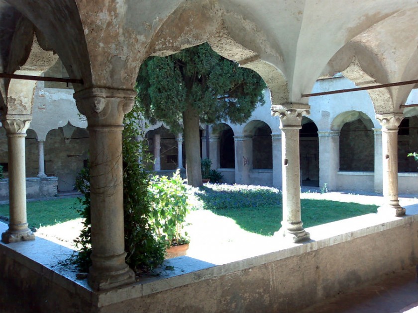 Gargnano, interno del chiostro di San Francesco  | Comune di Gargnano