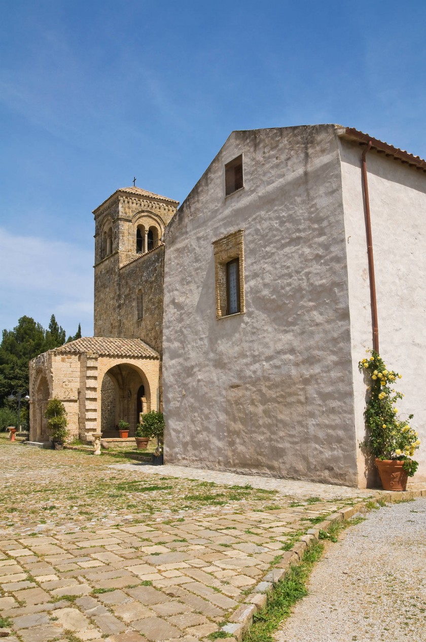 Santuario di S. Maria d'Anglona  | Mi.Ti./shutterstock