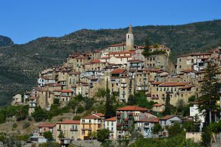 Apricale  | Francesco Rocca - e-borghi Community