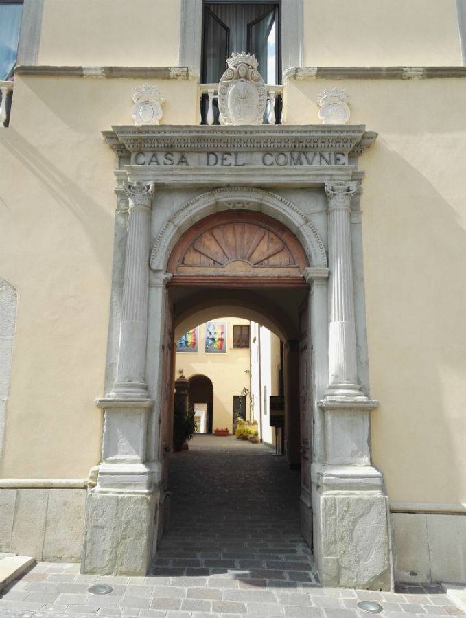 Palazzo Avalos, il Museo Civico e il fantasma del Marchese