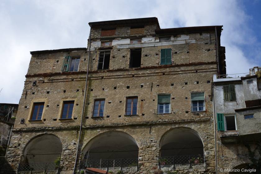 Palazzo dei Conti Roverizio di Roccasterone