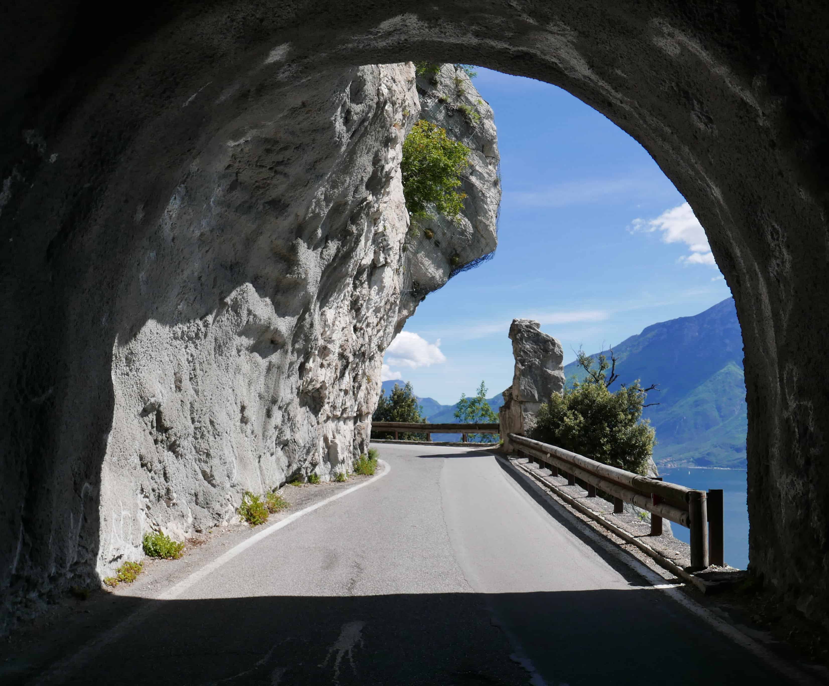 To arrive at Tremosine you go on a spectacular road   | Domenico Marchetti - e-borghi Community