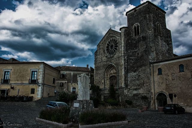 The Cathedral Square and the church of Santa Maria della Consolation  | Ida Cerisano - e-borghi Community