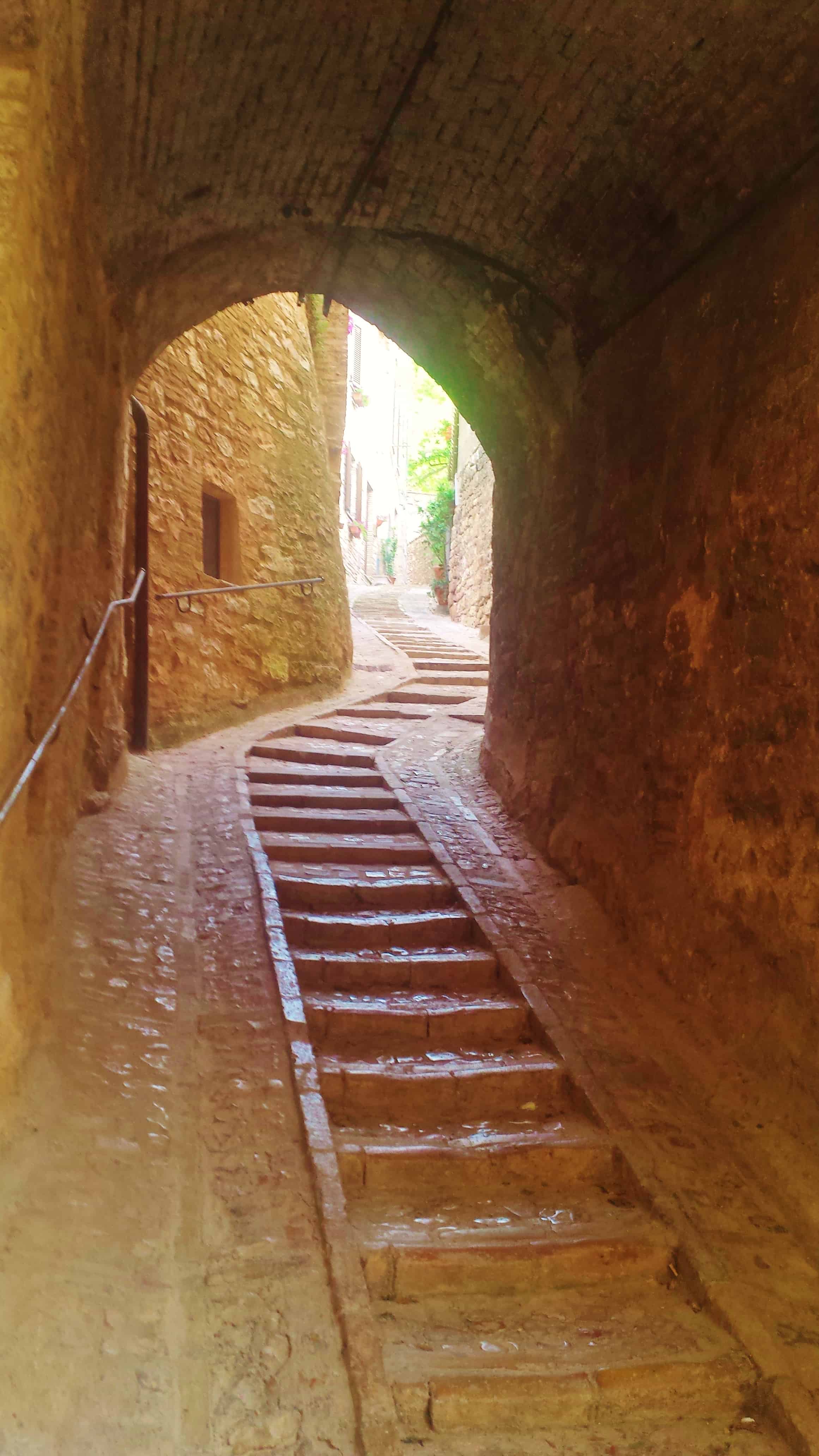 Spello. Una gemma nel cuore dell'Umbria. Meraviglioso paesino che conserva intatto il sapore medievale.  | Luca Gallerini - e-borghi Community