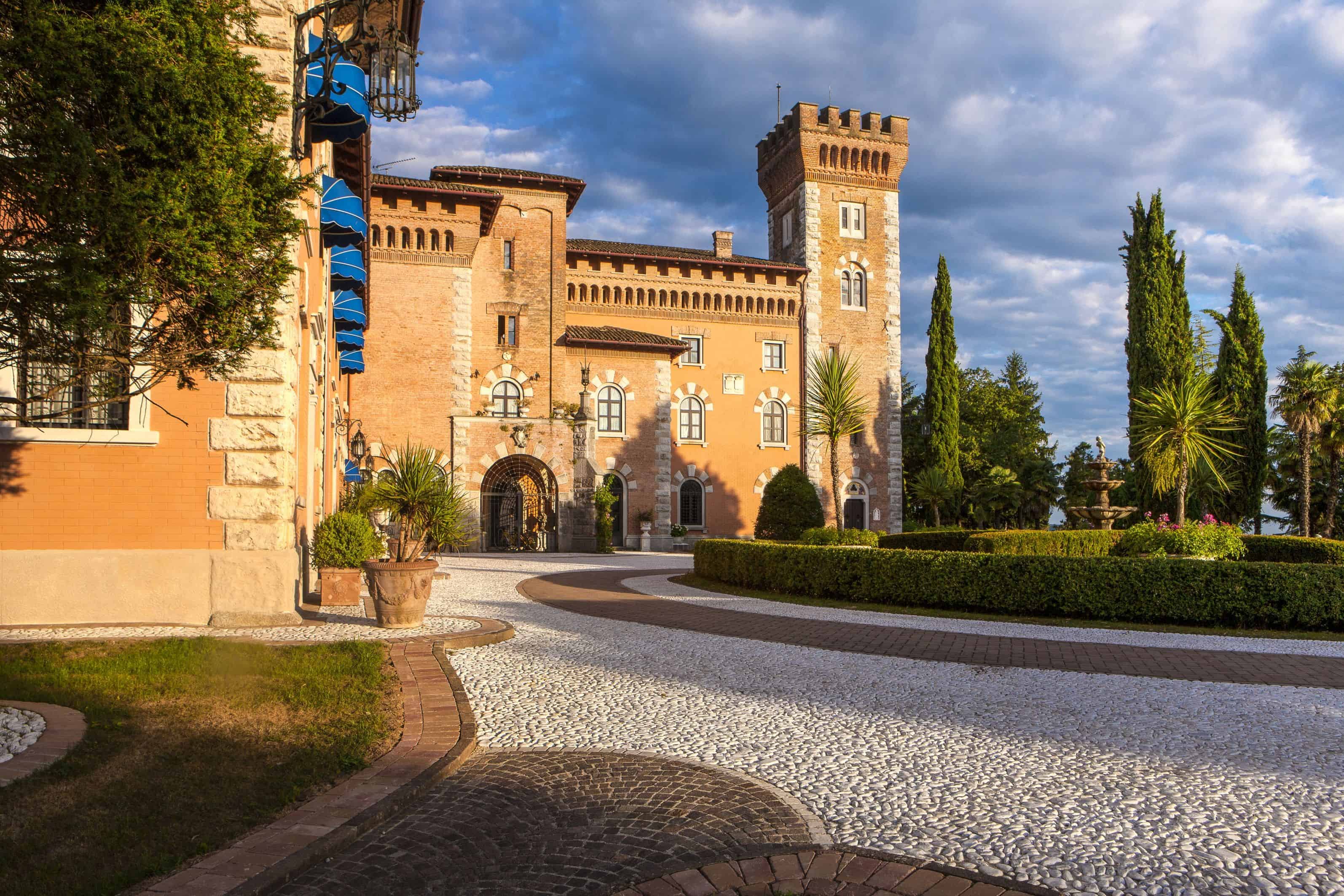 Castello di Spessa Golf & Wine Resort of Capriva, to discover the villages of Friuli