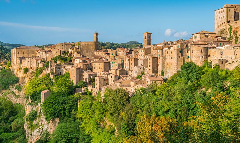 5 among the most beautiful and characteristic italian villages set in the rock