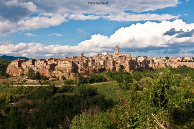 Pitigliano in Province of Grosseto, characteristic for its deep wineries and the Cave streets excavated in the tuff.  | Umberto Paganini Paganelli - e-borghi Community